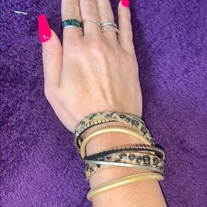 Leopard print magnetic clasp back bracelet